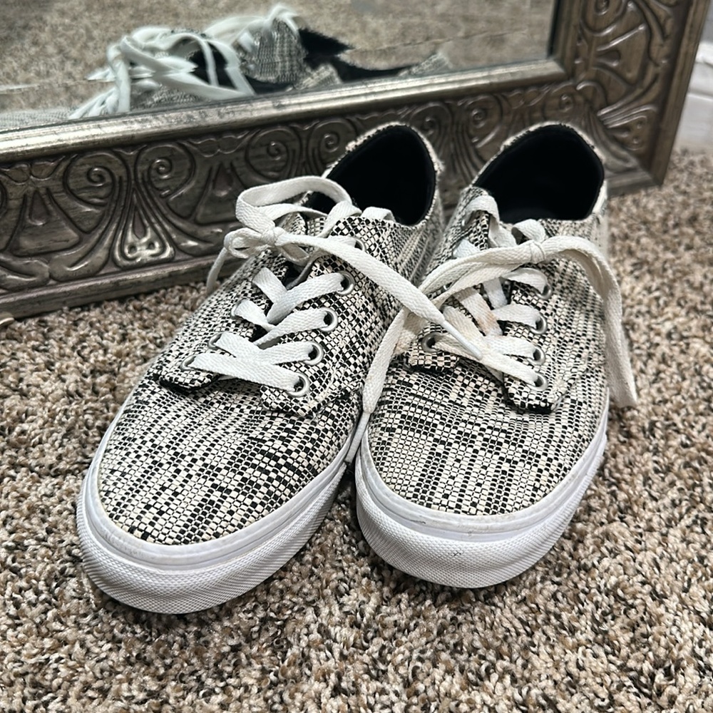 Vans woman shoe